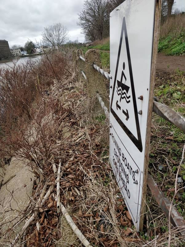 A picture containing text, outdoor, sign Description automatically generated