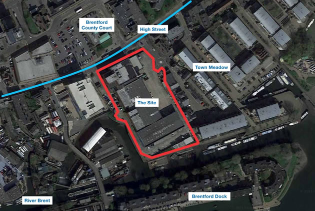 The site's boundaries are shown in red