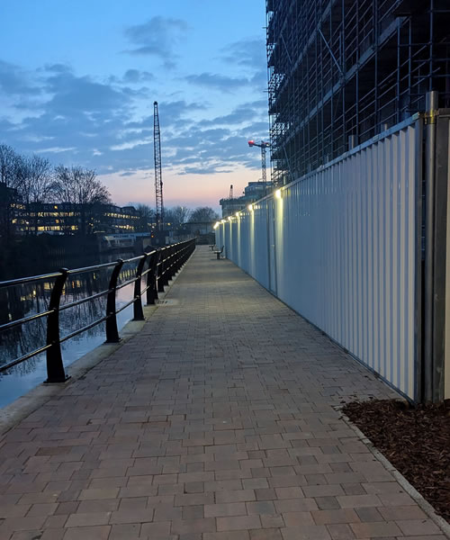Riverside walk 