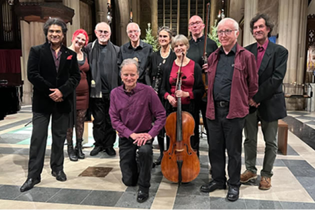 Neil Latchman with the ensemble