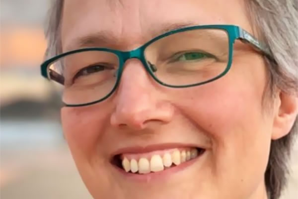 Dr Jenny Vaughan