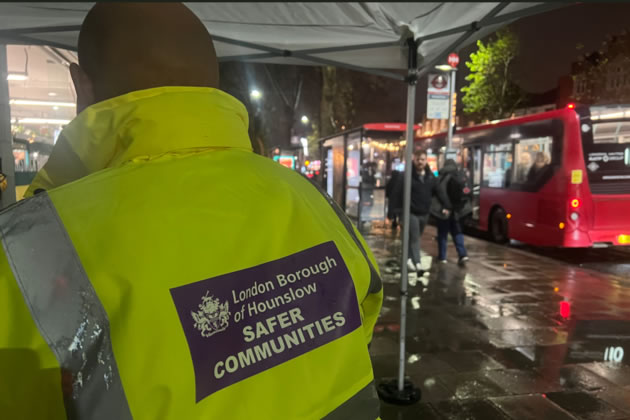 The team set up its stall on Chiswick High Road